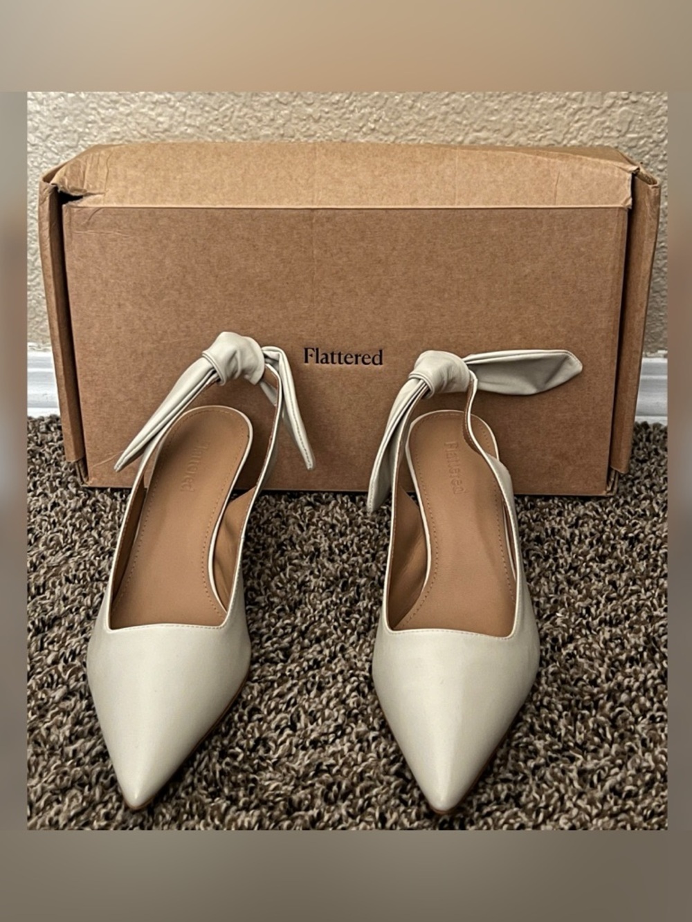 Flattered Women’s Franchesca Bow Leather Creme Heels Size-8